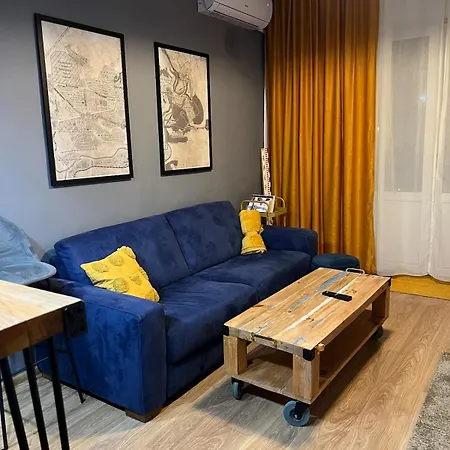 Boutique 2bb 2br Location And Stunning View!